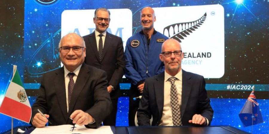 Thumbnail FOTO NUEVA ZELANDA Y MÉXICO FIRMAN INSTRUMENTO DE AGENCIA ESPACIAL EUROPEA PARA CONTROL DE DESECHOS ESPACIALES