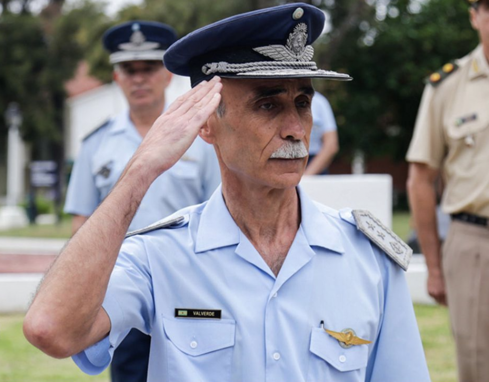 El brigadier Valverde es designado como nuevo jefe de la Fuerza Aérea Argentina