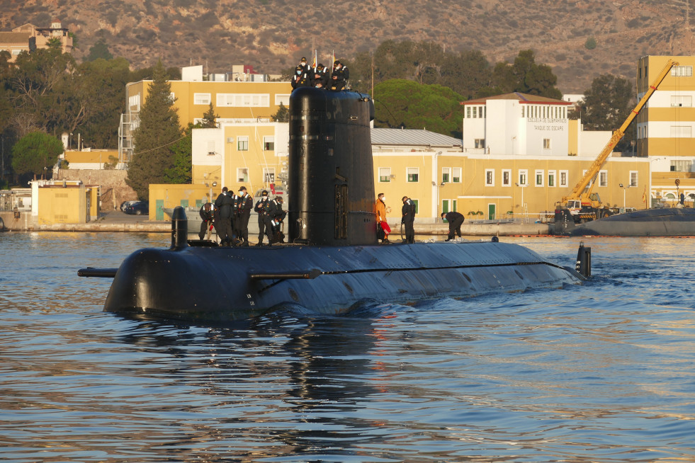 El veterano submarino Galerna hace escala en Alicante para unas jornadas de puertas abiertas