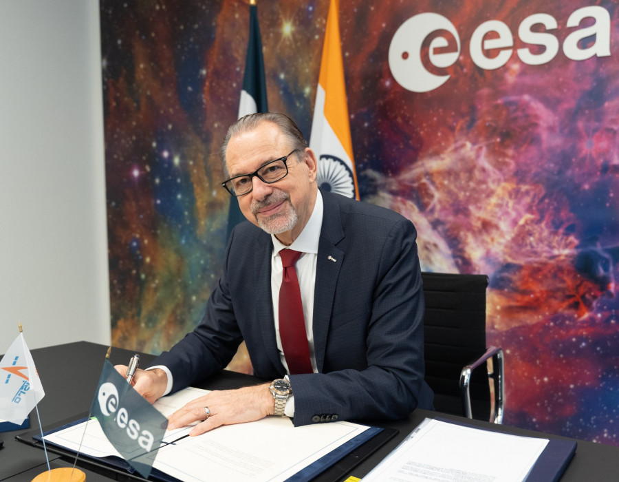 Esa firma con isro