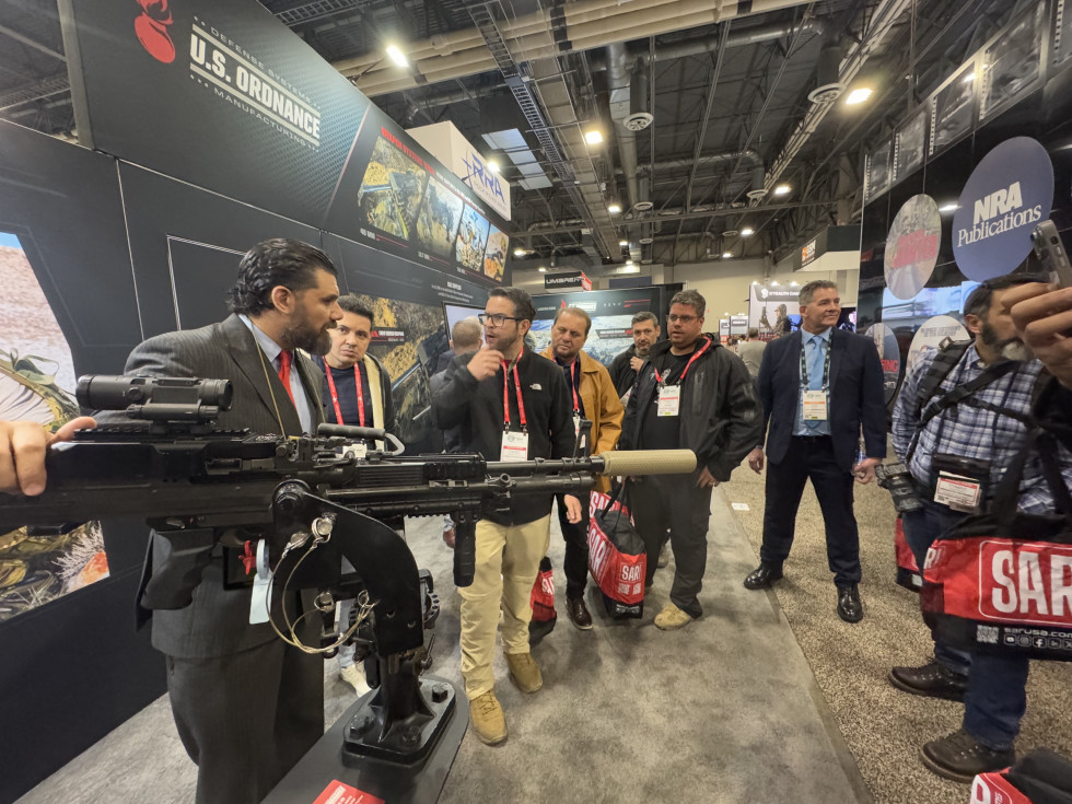 Una delegación brasileña recorre Shot Show 2025 en busca de nuevos sistemas